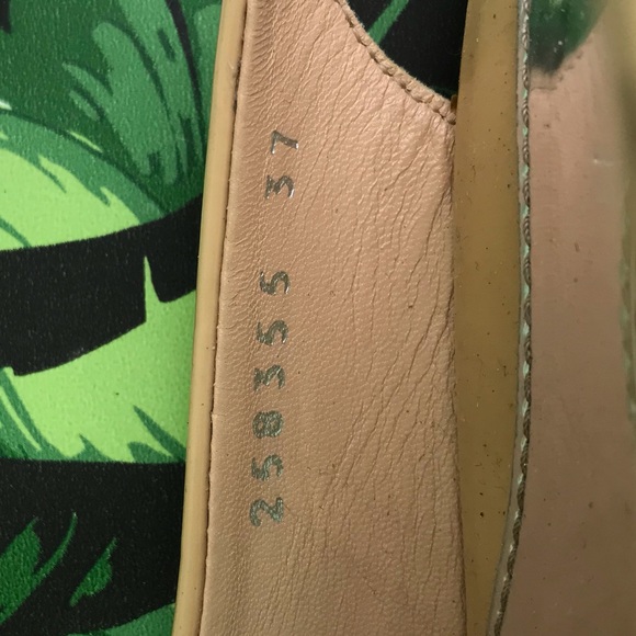 Gucci Vitello Vernice Soft Sable Woven Wedges - Picture 8 of 8